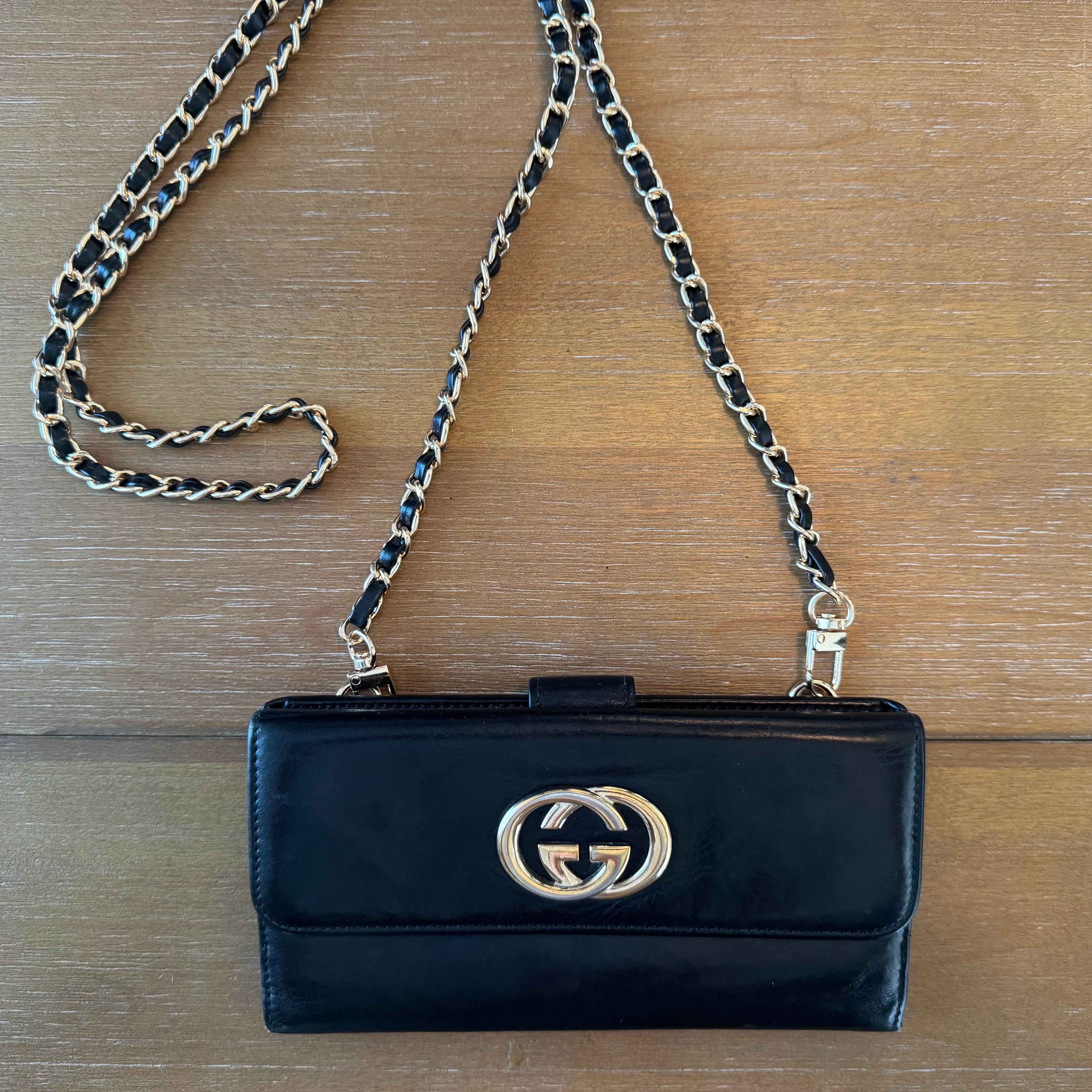 Black GG wallet Crossbody