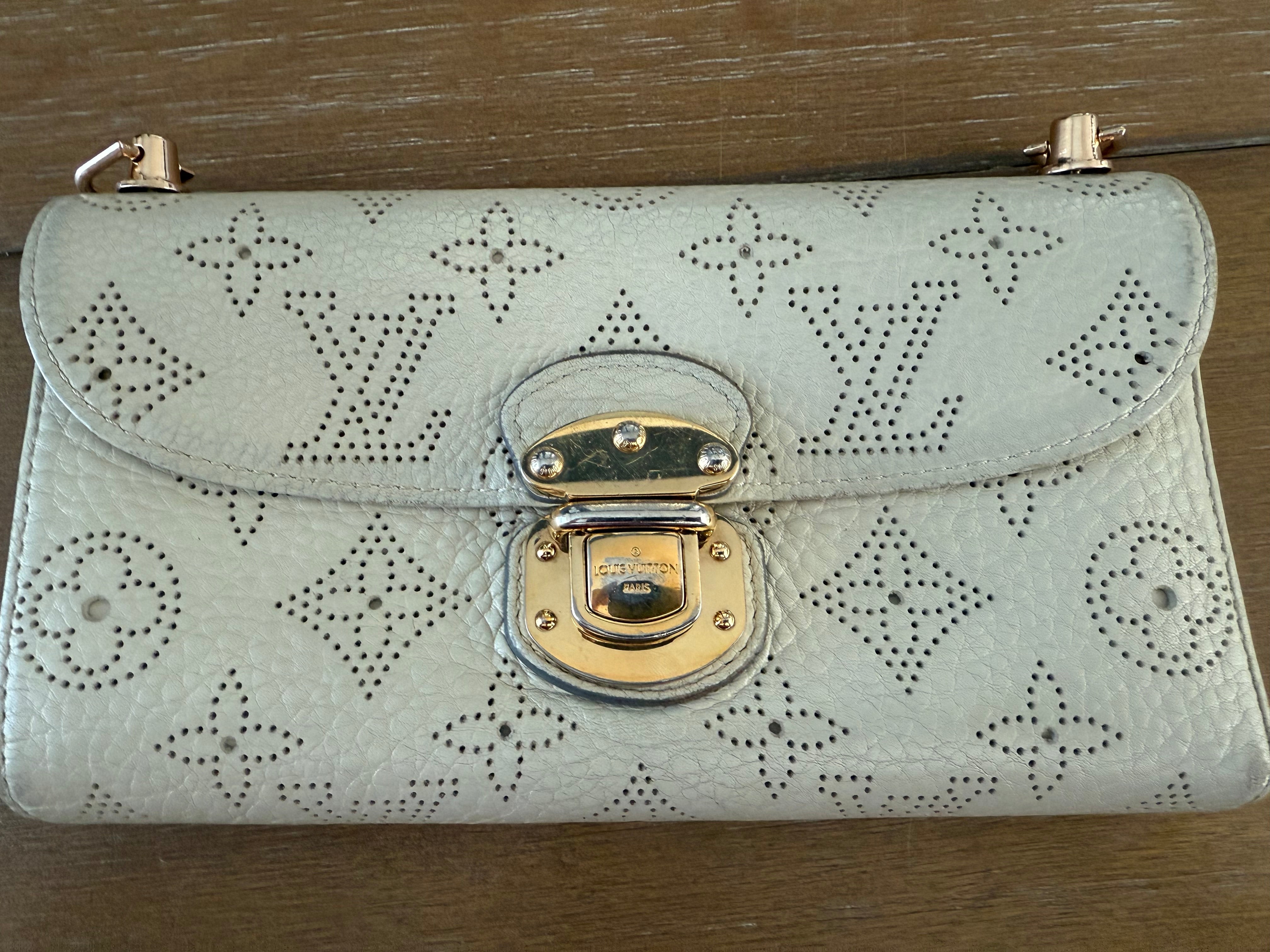 Cream Cross Body Wallet