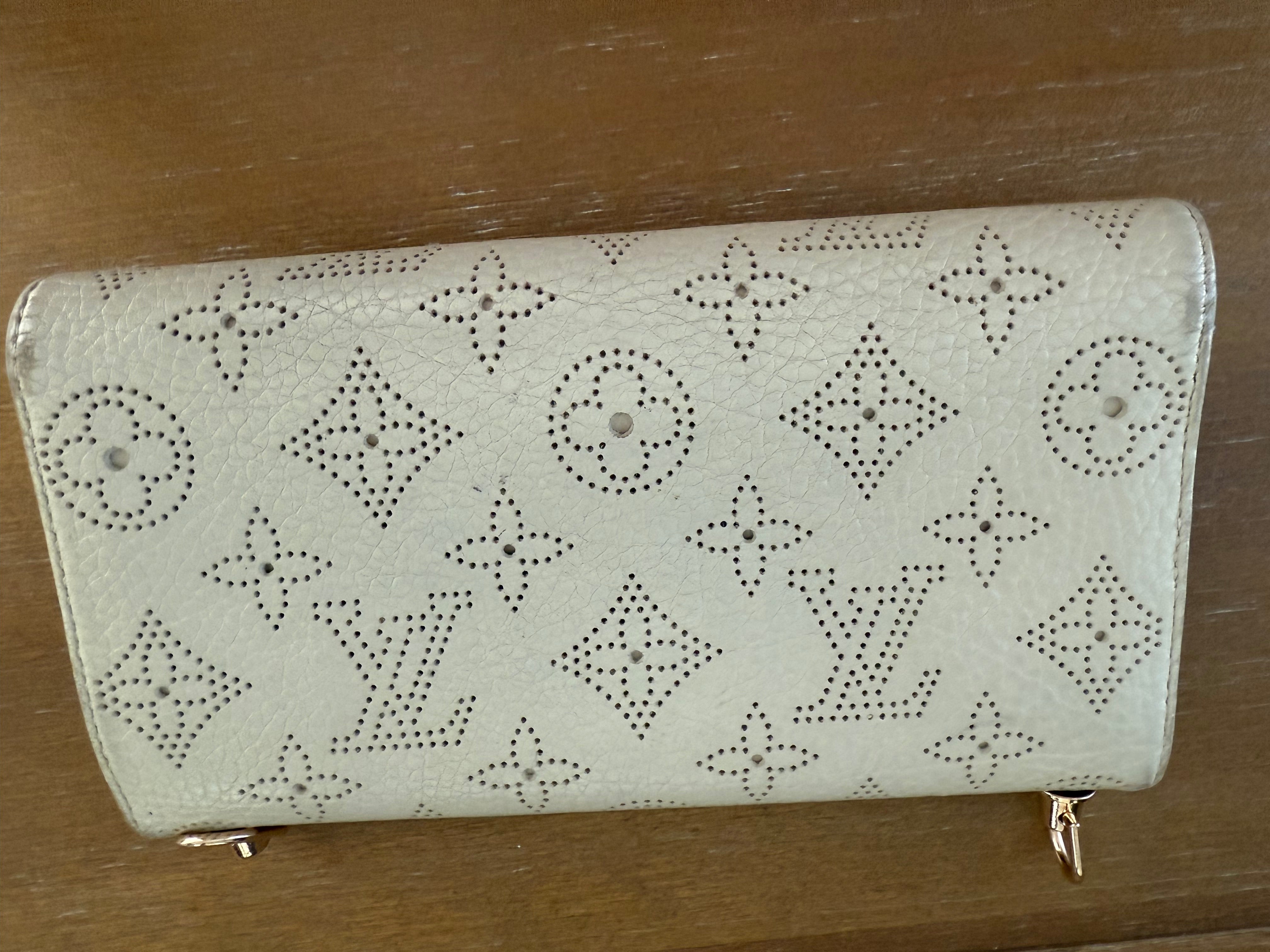 Cream Cross Body Wallet