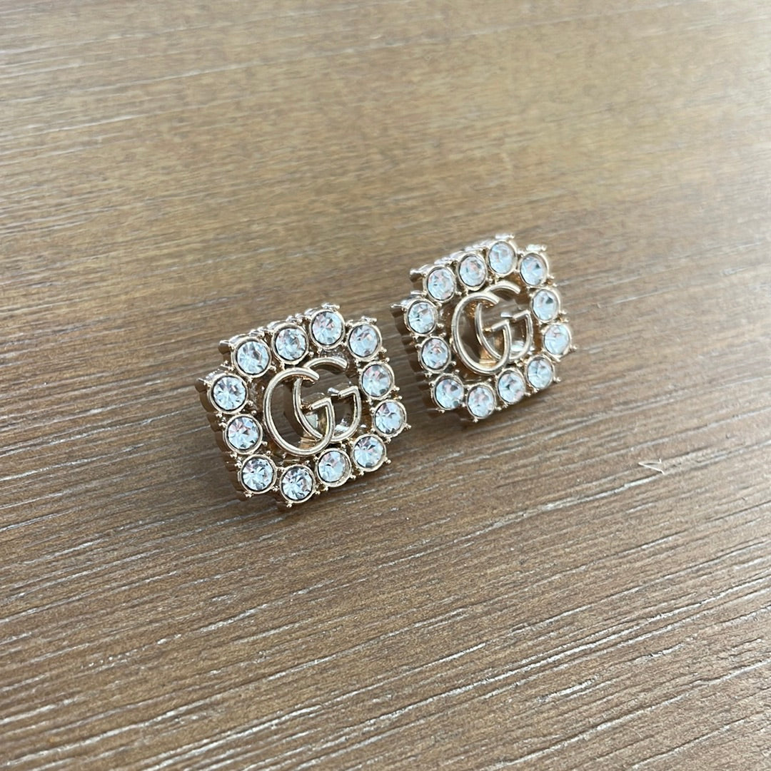 Rhinestone Surround Stud Earrings