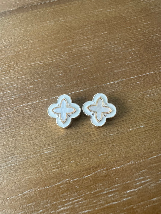 Pearl Clover Studs