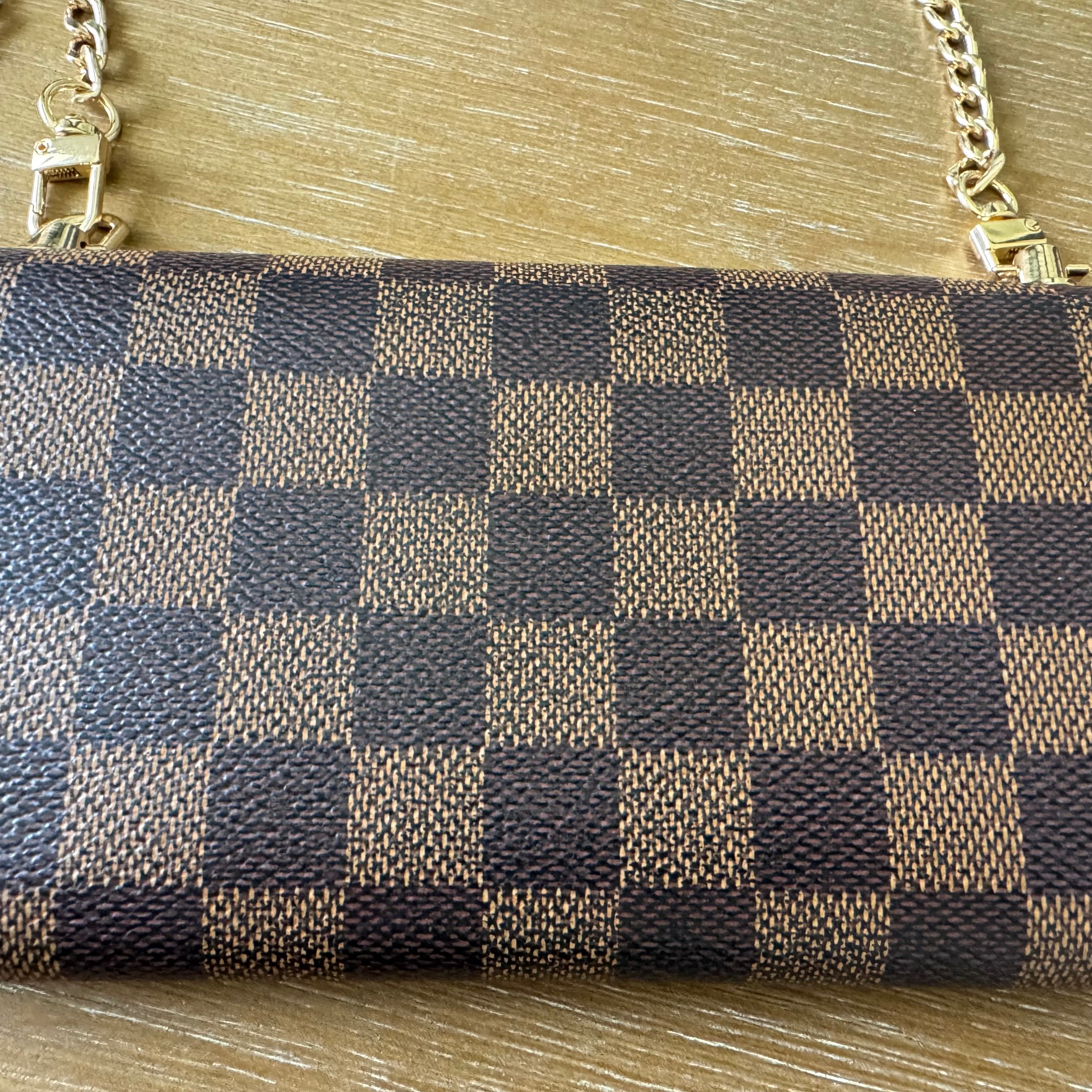 Sarah Brown Damier Wallet Crossbody