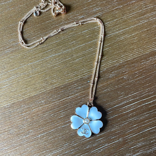 White Flower Necklace