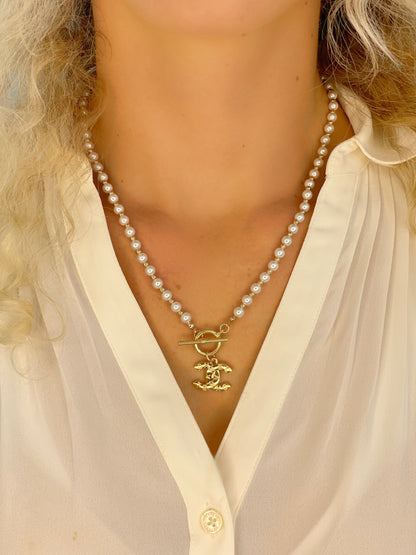 Pearl toggle and Classic Gold Necklace